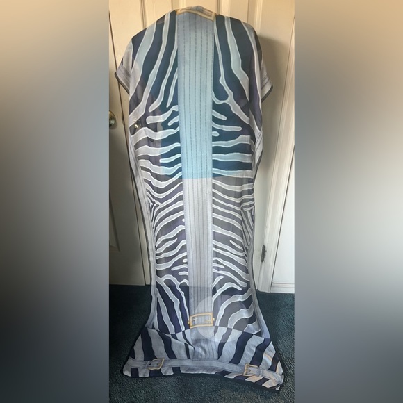 Fendi Scarf/Shawl. Zebra Print. 100% Scarf. Made in Italy. - Picture 2 of 16